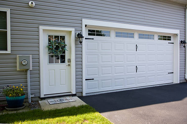 24/7 Emergency Garage Door Panel Replacement experts in Idabel, OK